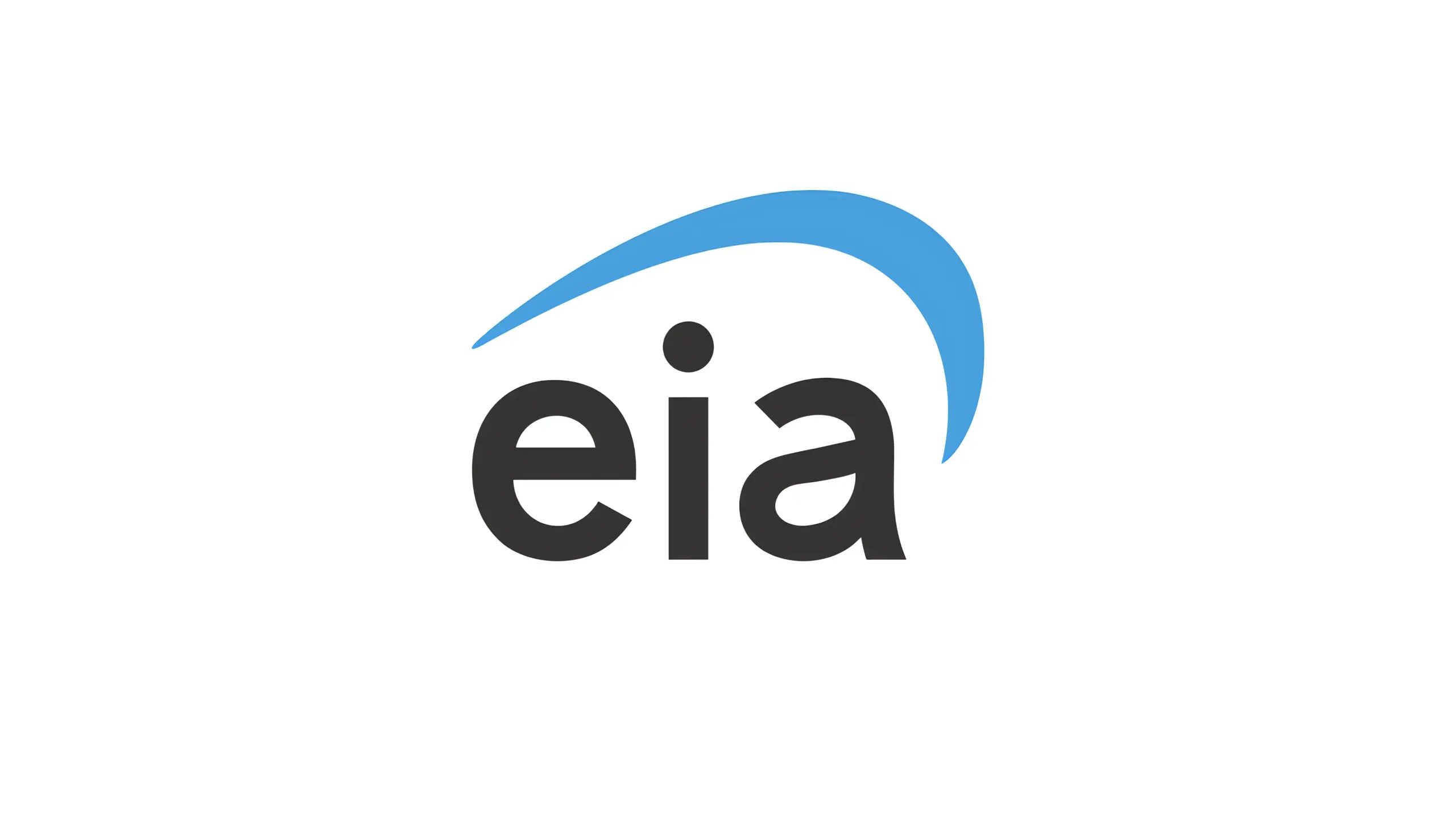 Will the national average diesel price fall below $3.25/gallon at any point in Q2 2026?